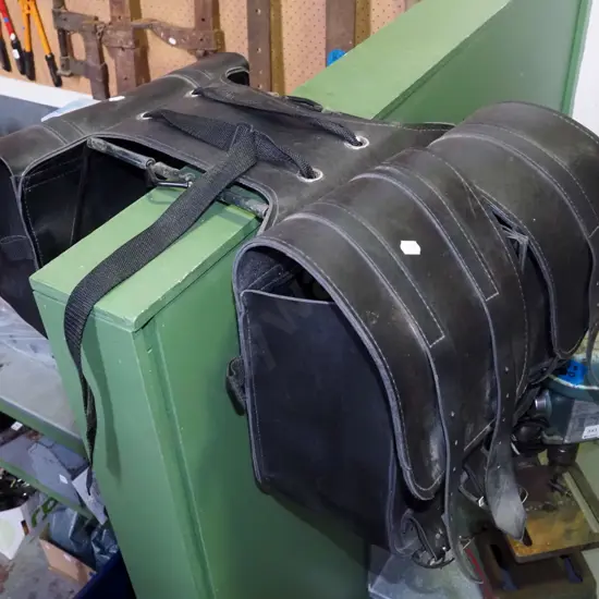 leather motorcycle panniers - Willy and Max