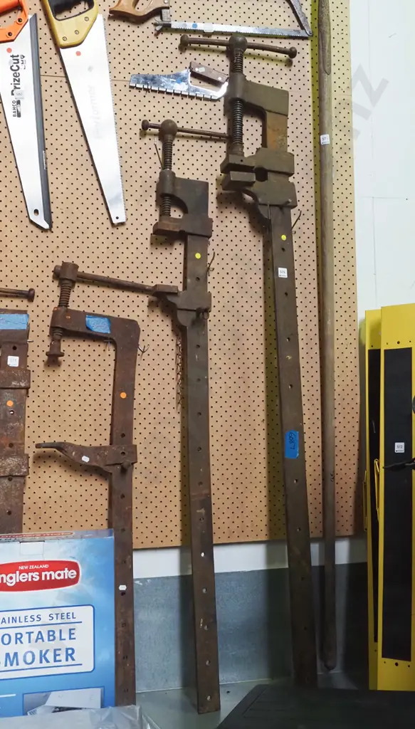 2x heavy duty sash clamps L-1740 - yellow dots Image 1++