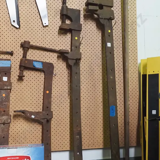 2x heavy duty sash clamps L-1740 - yellow dots