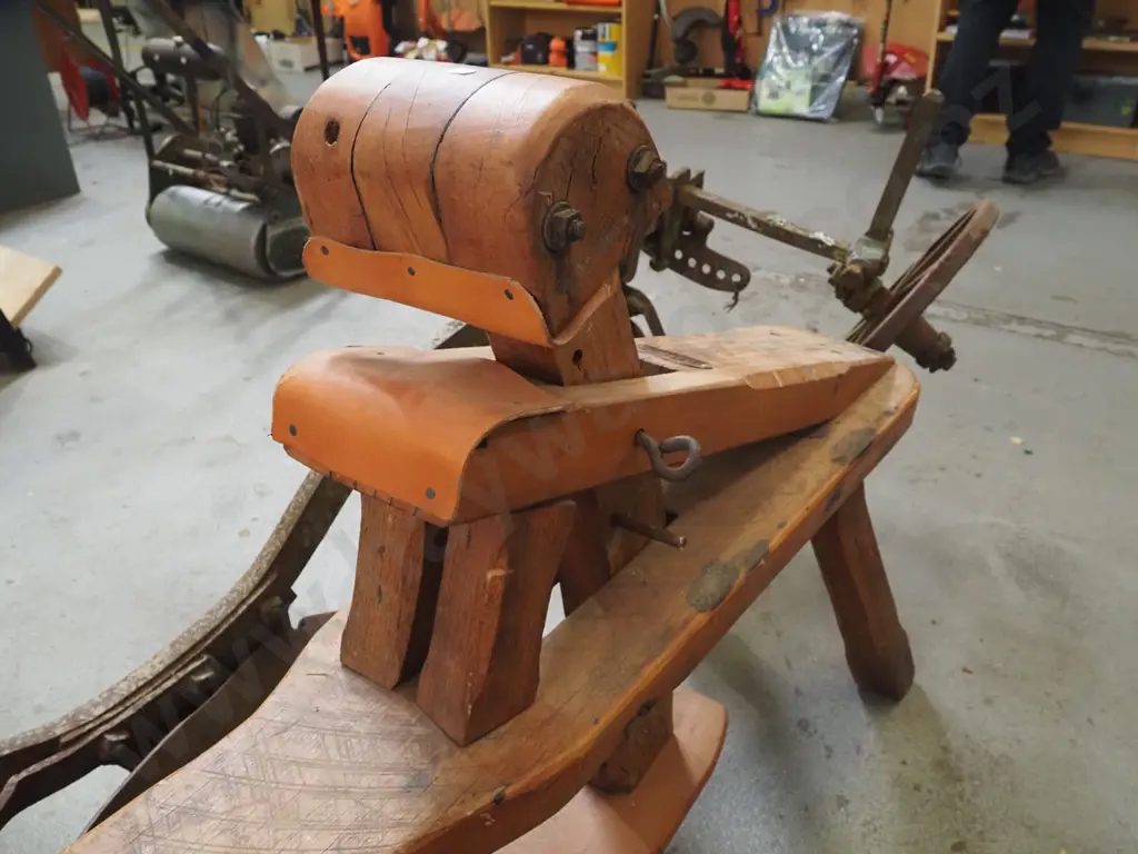 solid rimu homemade shaving horse H-840 W-1760 Image 1++