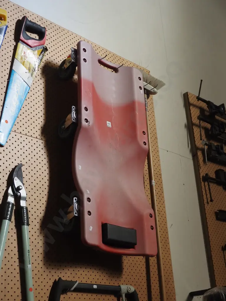 red plastic creeper trolley Image 1++