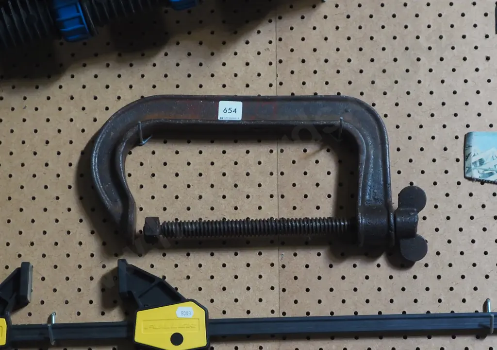 rusty G clamp Image 1++