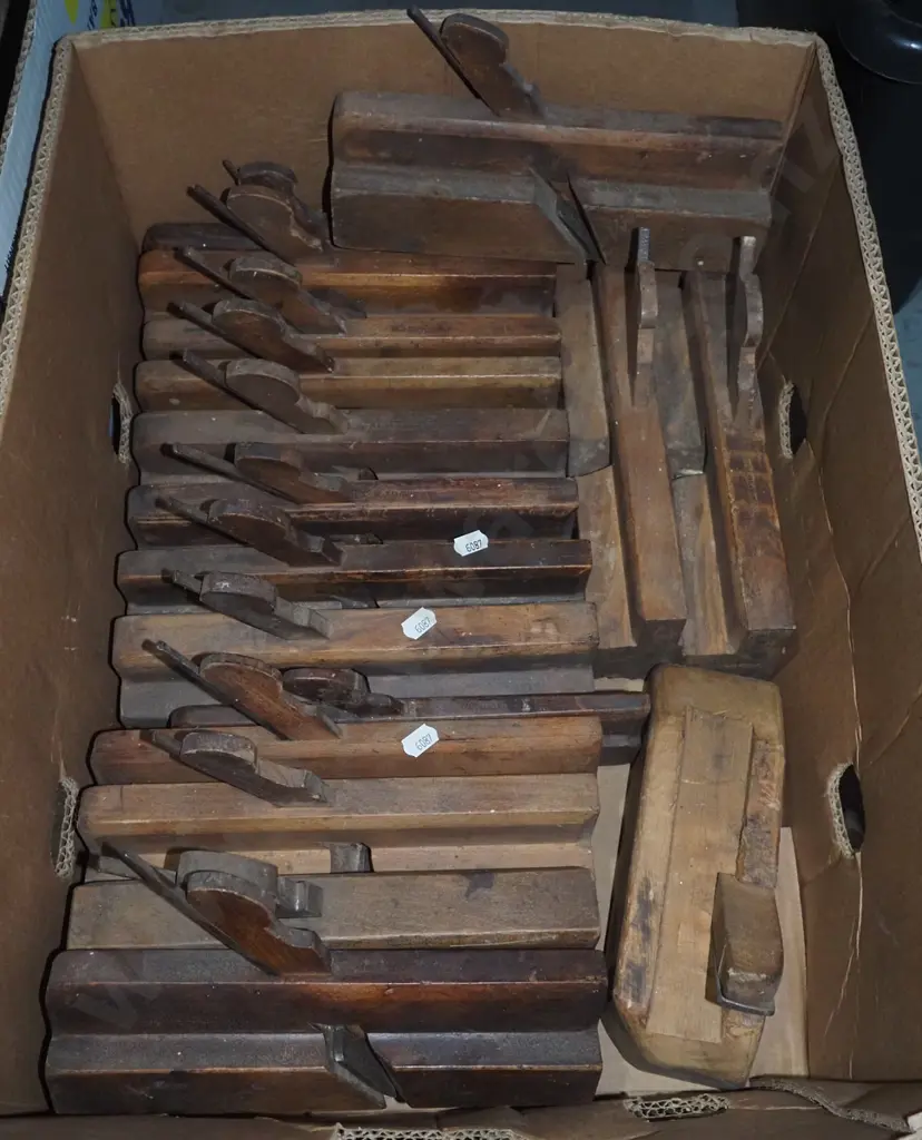box of moulding planes Image 1++