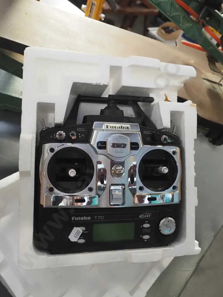 Futaba multi chanel radio controller Image 1++