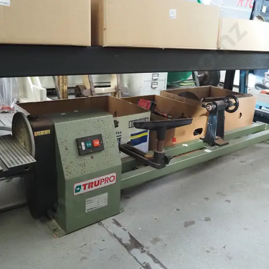 Trupro woodworker's lathe with sanding station Total L-1600