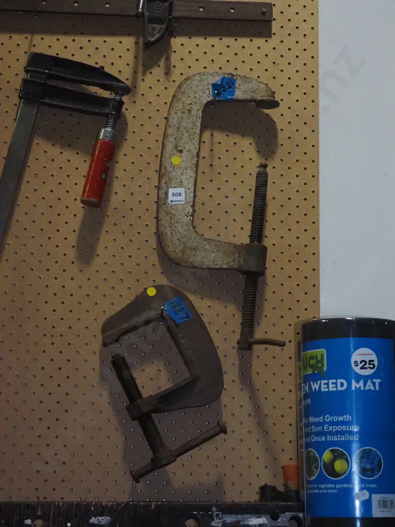 2x G clamps - yellow dots Image 1++