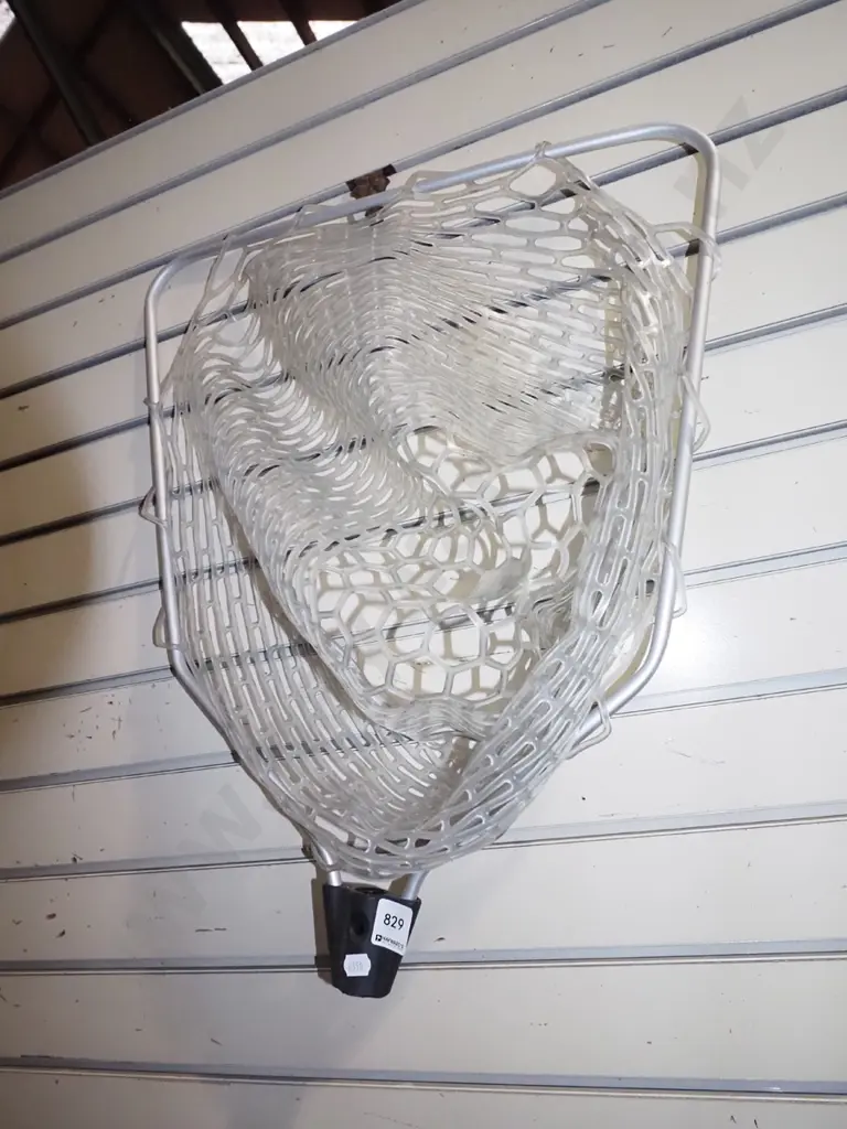 fishing net - needs pole Image 1++