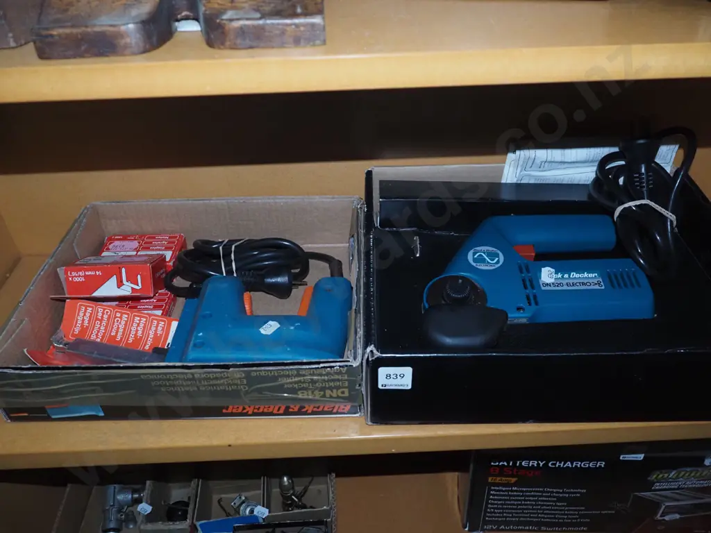 Black & Decker electric scissors, staple gun Image 1++
