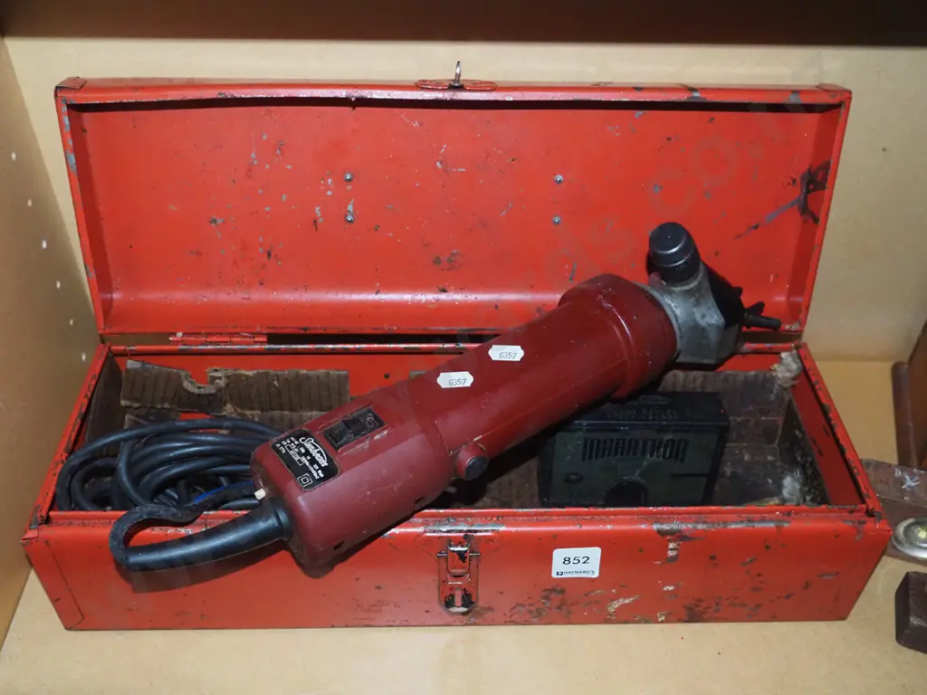 Sunbeam electric shearing tool with blades Image 1++