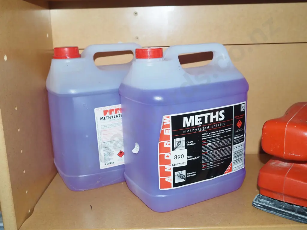 2x containers of methylated spirirts Image 1++