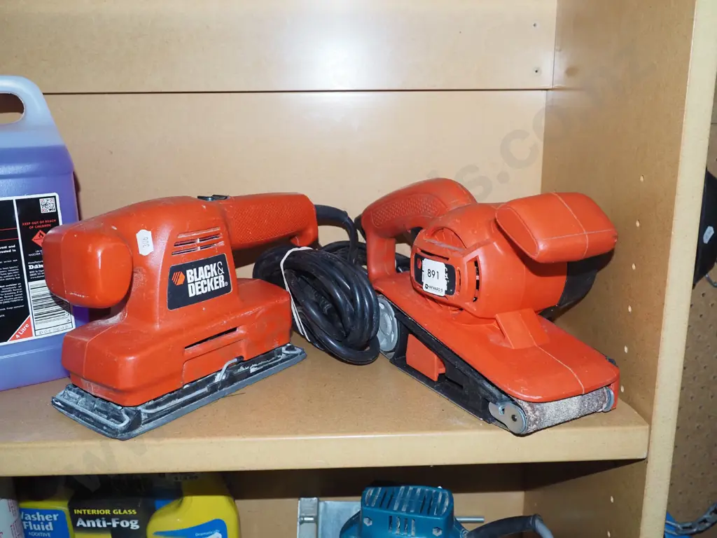 Black & Decker belt sander, orbital sander Image 1++