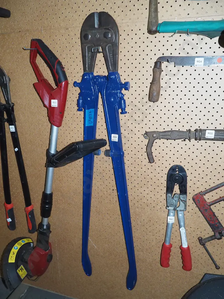 large pair of Record bolt cutters Image 1++
