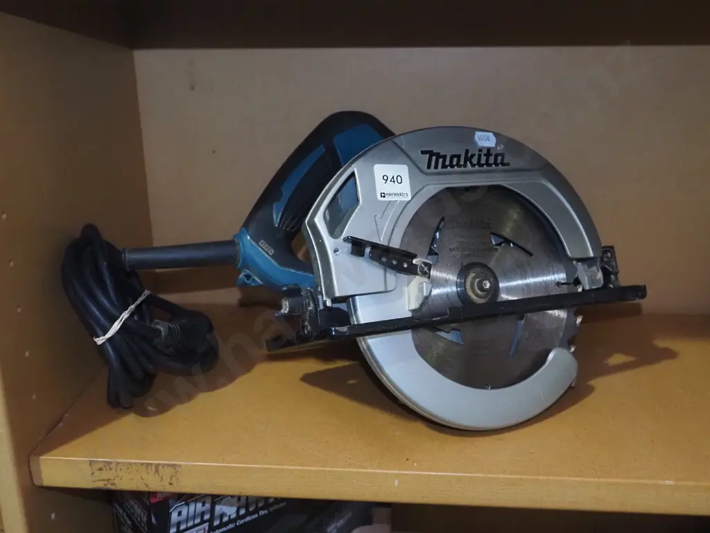 Makita skilsaw Image 1++