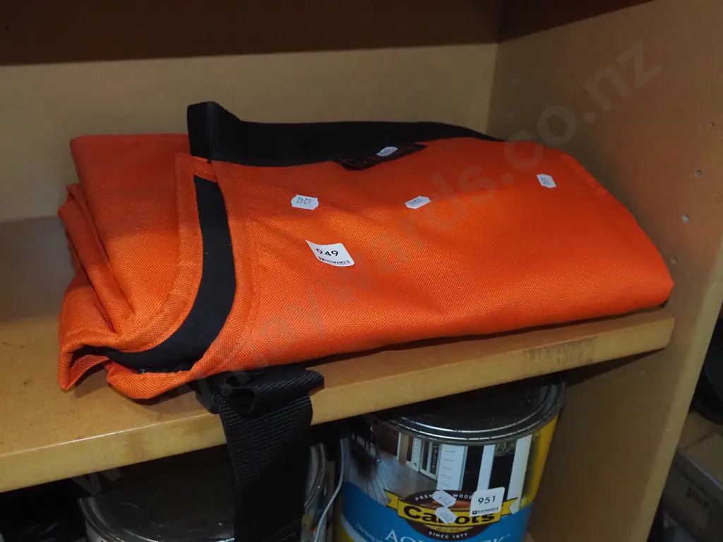 as new Logger chainsaw chaps Image 1++