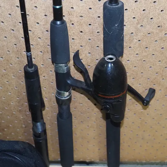 1x rod and reel, 2x fishing rods - orange dots