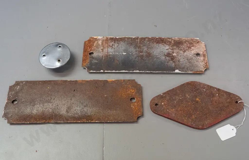 2 cast metal plaques - Distributed Load 20 Tons and another in corroded condition Distributed Load 16 Tons - and a small Image 1++