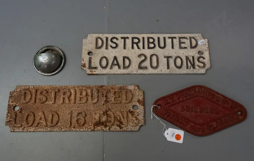 2 cast metal plaques - Distributed Load 20 Tons and another in corroded condition Distributed Load 16 Tons - and a small Image 1++
