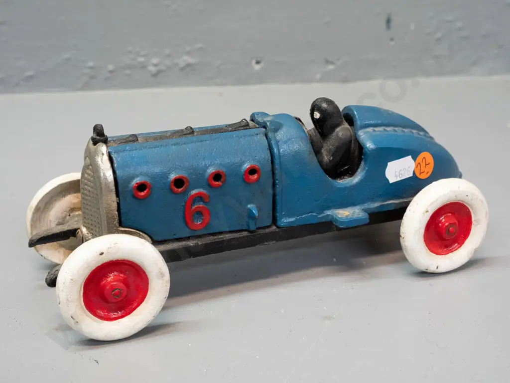 reproduction 1930s style cast iron racer with opening engine compartment - one side jammed. H-95 L-245 Image 1++