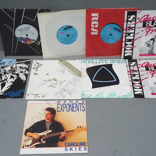 9x 45 RPM singles, NZ artists - Mockers - Shield Yourself signed by band, Dance Exponents, Satellite Spies, etc.
