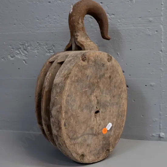 large vintage timber and cast iron pulley - age wear and corrosion L-380