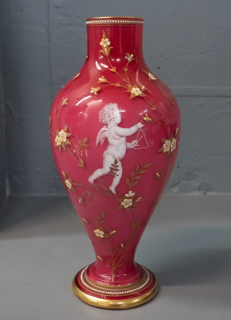 Mary Gregory style vintage glass vase - pink over white with raised enamel flowers, gilt bands & putti playing the Image 1++