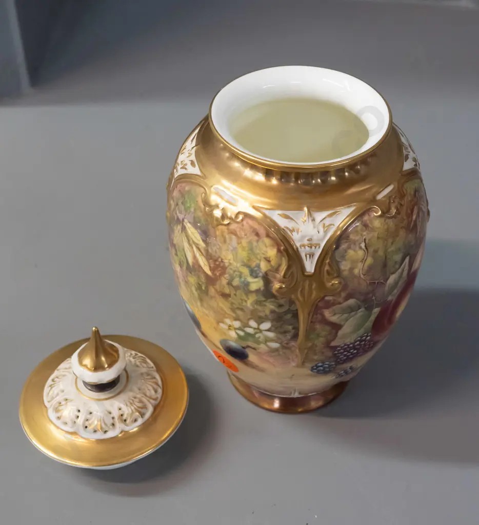 Royal Worcester "Fruit Study" potpourri vase - signed J. Skerrett - with pierced lid. Small fleck of gilt missing from Image 1++