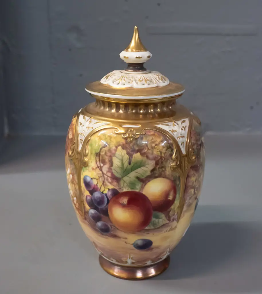 Royal Worcester "Fruit Study" potpourri vase - signed J. Skerrett - with pierced lid. Small fleck of gilt missing from Image 1++