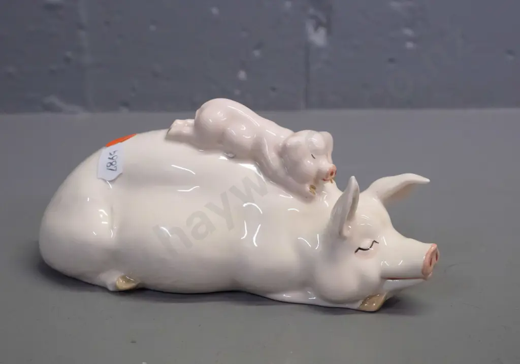 Beswick pink sow and piglet figurine H-75 L-170 Image 1++