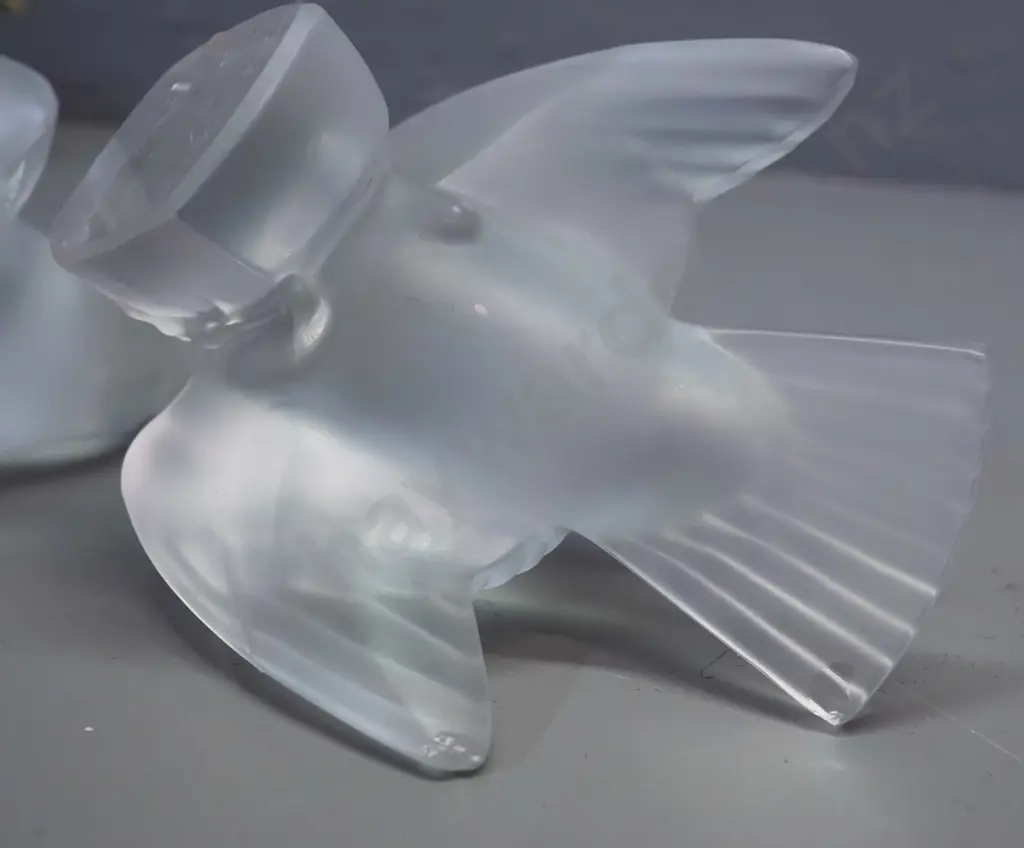 set of 2 Lalique frosted glass doves - both etched Lalique France on base - one has chips to tail and tip of one wing. Image 1++