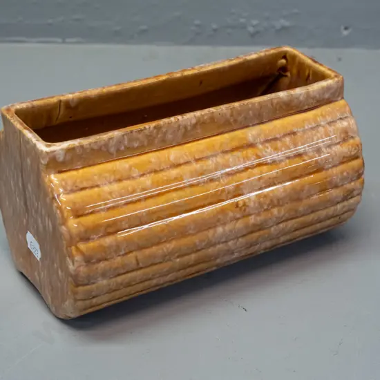 (Crown Lynn / Ambrico?) ribbed trough vase with fraction mark on base - 4 and 20/4. H-100 L-190 W-100