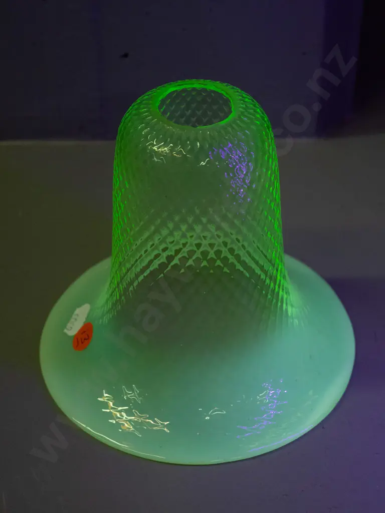 uranium glass light shade with textured diamond pattern, milky teal rim H-150 D-140 at bottom rim Image 1++