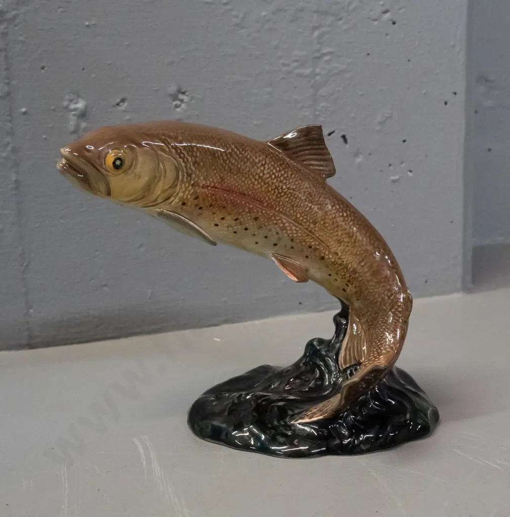 Beswick leaping trout figure H-150 Image 1++