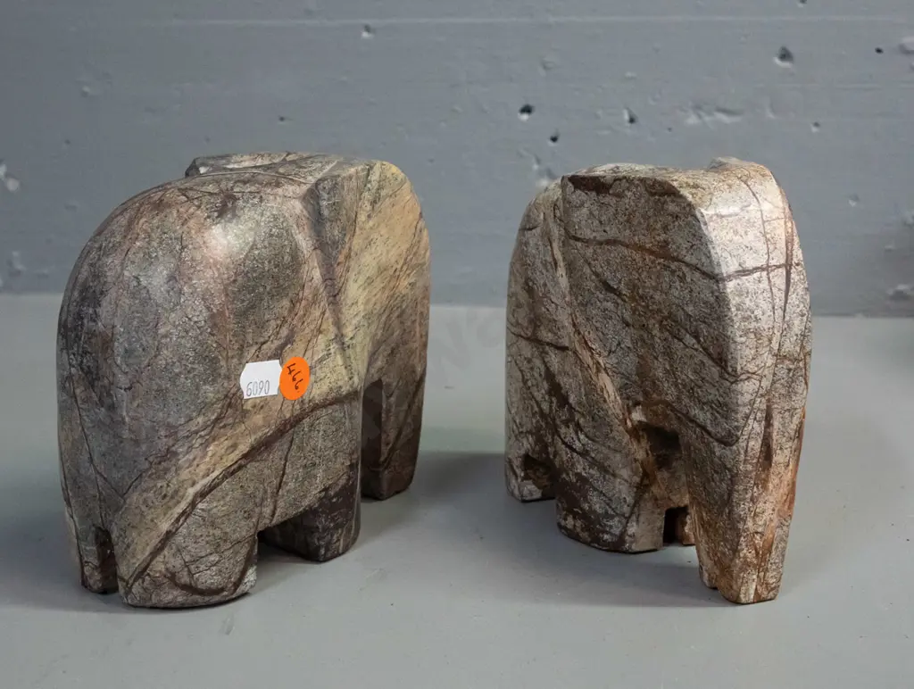 pair of carved stone elephants H-130 L-140 Image 1++
