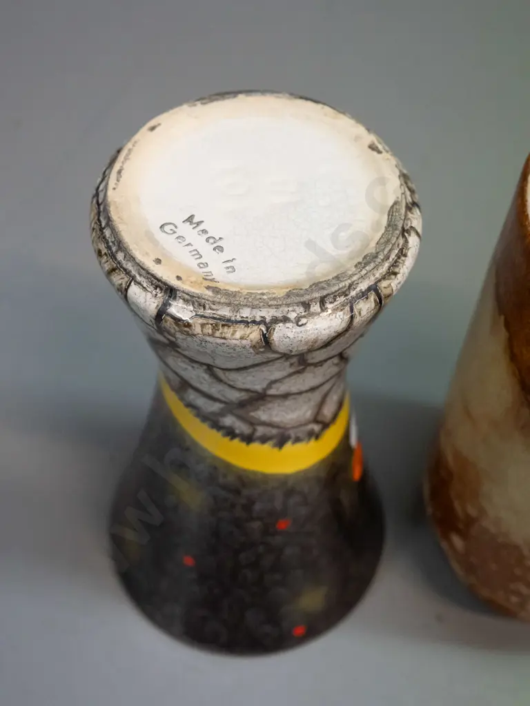 2x German pottery vases Tallest H-80 Image 1++