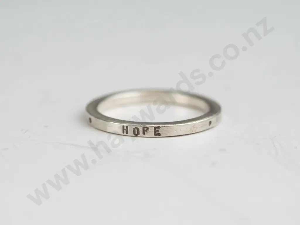 silver ring engraved 'love, hope, faith'   stamped 925 Image 1++