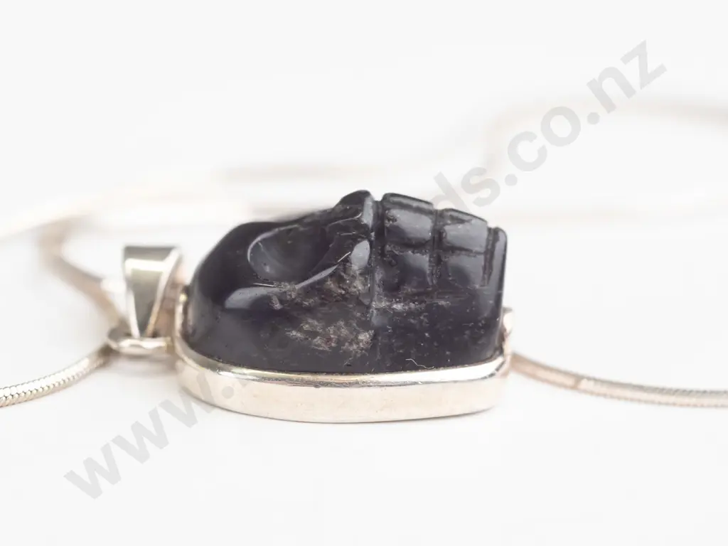 silver skull necklace stamped 925 on chain Image 1++