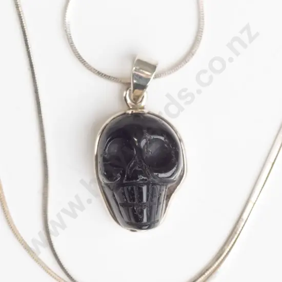 silver skull necklace stamped 925 on chain