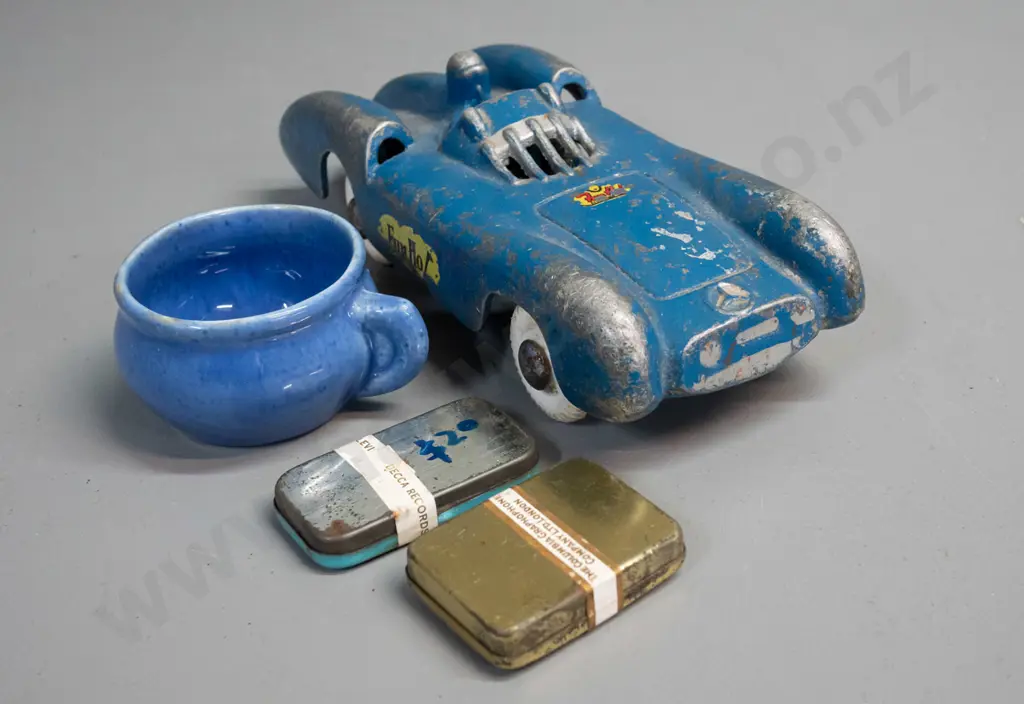 vintage Fun Ho racing car - marked 324, some paint loss - miniature Crown Lynn cup & 2 sealed tins of gramophone needles Image 1++