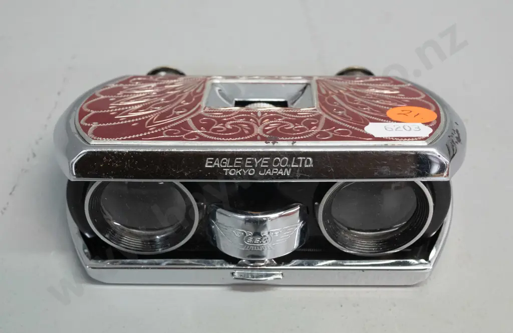 retro "Eagle Eye" chrome and enamel clamshell opera glasses - made in Japan. W-120 D-70 Image 1++