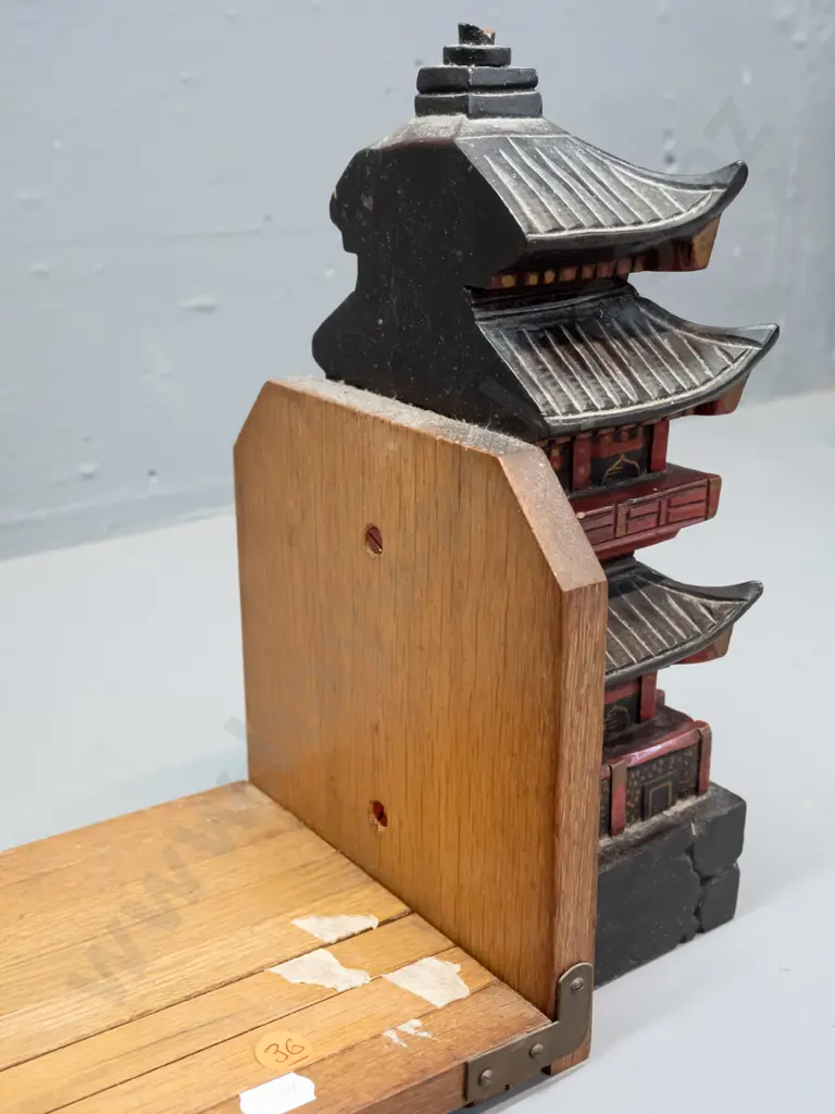 folding and sliding book ends - pagoda motif carved and painted timber ends - damage to both ends, some paint flecks, Image 1++