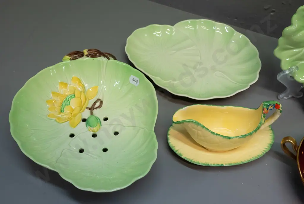 Carlton Ware leaf form large serving dish, draining bowl and under-plate, Rouge Royale handled dish and a small Crown Image 1++