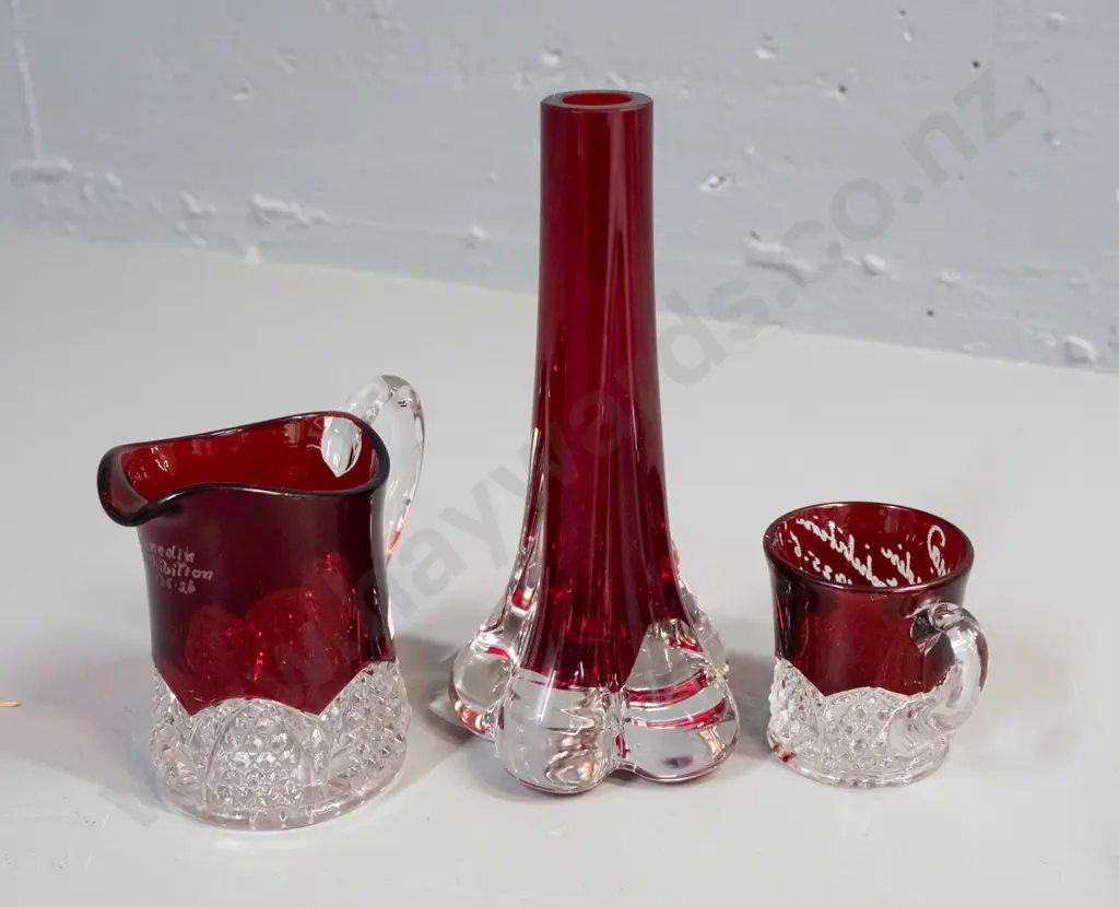 2 pieces of 1025-26 Dunedin exhibition ruby & clear glass souvenir ware and a contemporary ruby bud vase with clear Image 1++