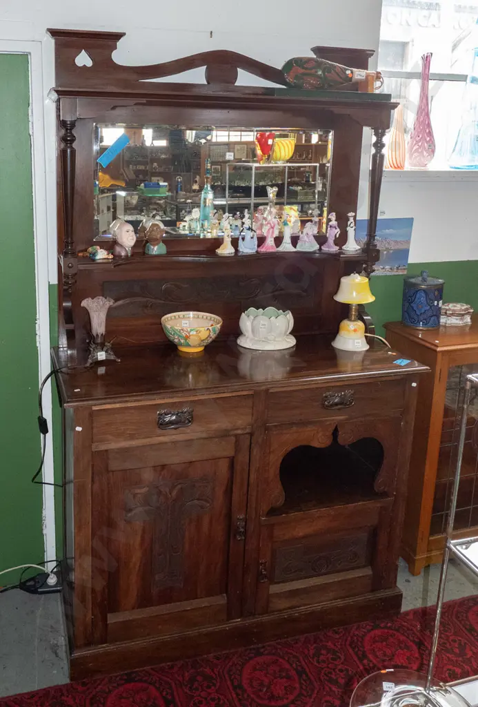 Edwardian kauri and rimu nouveau-style mirror-back sideboard with shaped & pierced pediment, bevelled edge mirror, shelf Image 1++