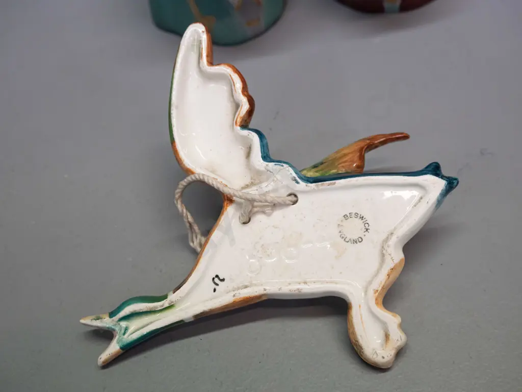 small Beswick wall duck and a South African Mandela and De Klerk salt & pepper set w/ Baker St Originals label. Duck has Image 1++