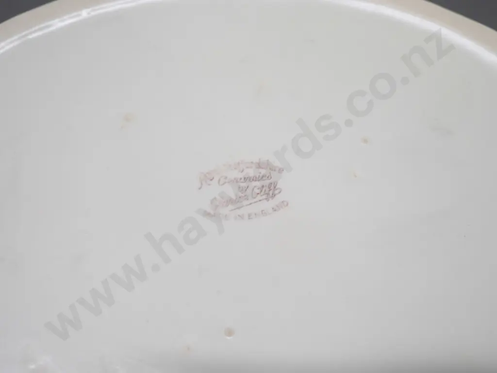Clarice Cliff cream glaze oval lotus shape vase No. 973 H-120 L-220 D-165 Image 1++