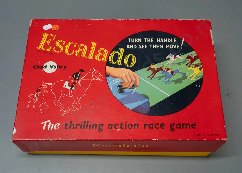 vintage Chad Valley Escalado horse racing game with 5 cast metal horses - some chipping to paint on horses. Unsure of Image 1++