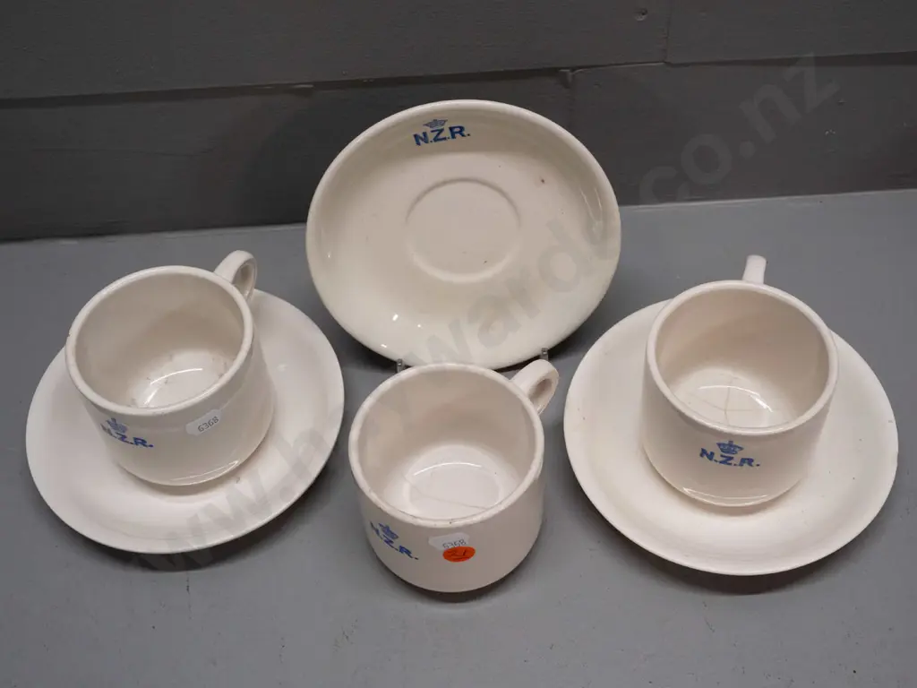 New Zealand Railways logo Crown Lynn crockery - 3 mugs & saucers - staining, chips and cracks Image 1++