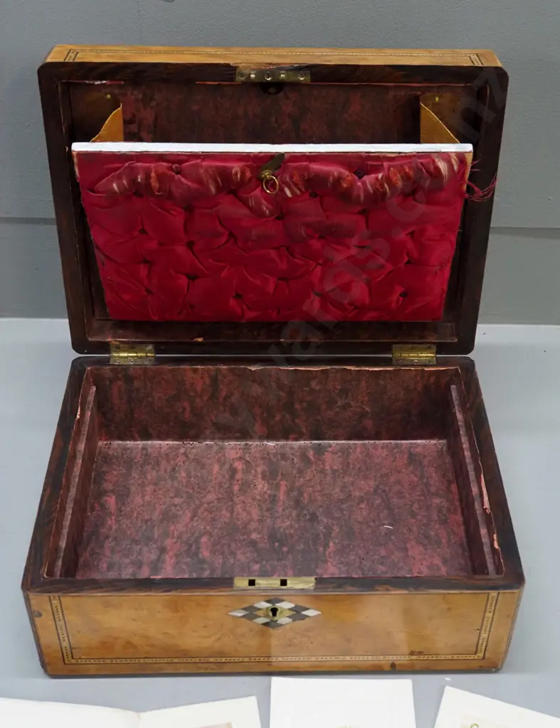 Victorian burr walnut jewellery box with boxwood and ebony stringing, rosewood and mother of pearl inlay, some Image 1++