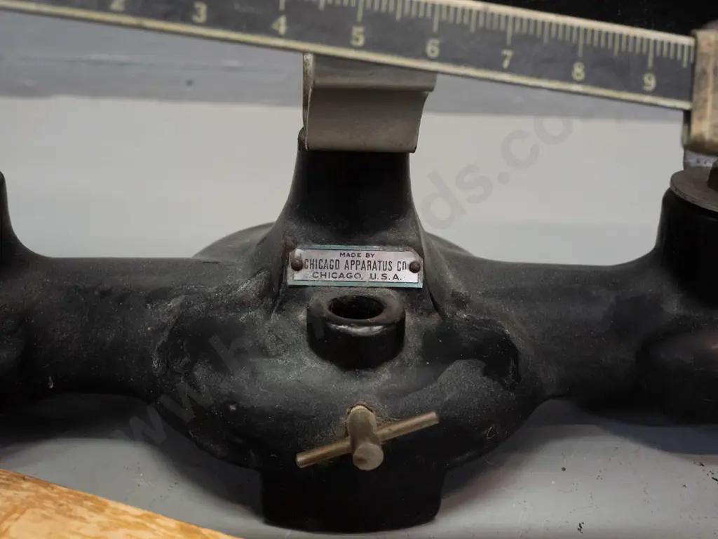 vintage Chicago Apparatus Co. balance scales with glass trays and box of weights - has some corrosion, one weight Image 1++