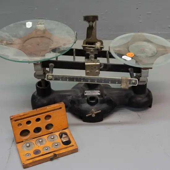 vintage Chicago Apparatus Co. balance scales with glass trays and box of weights - has some corrosion, one weight
